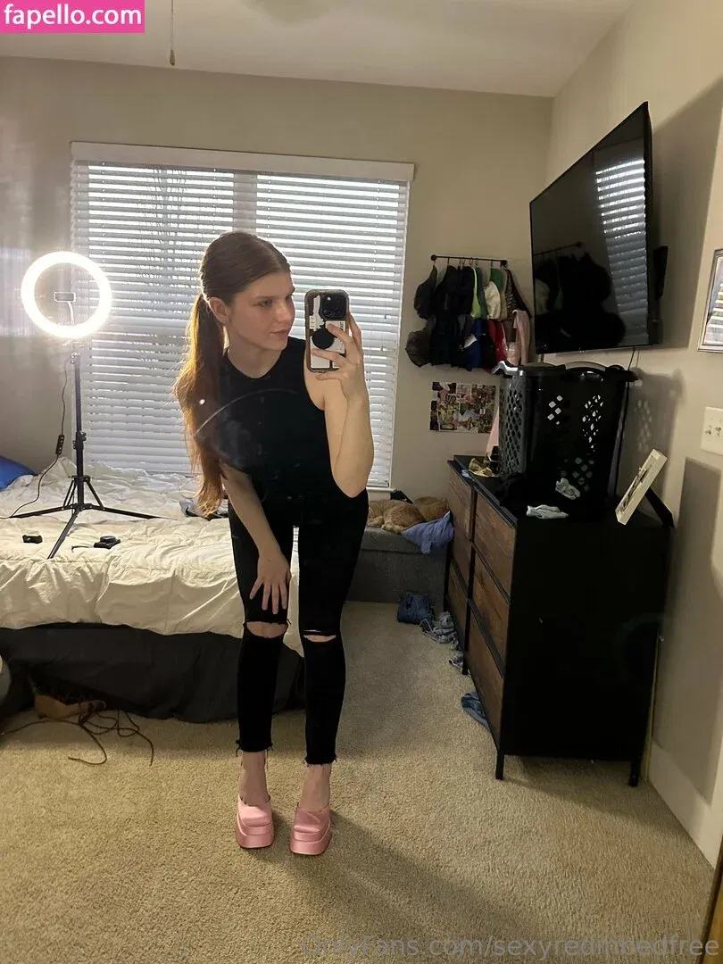 sexyredinbedfree Onlyfans Photo Gallery 
