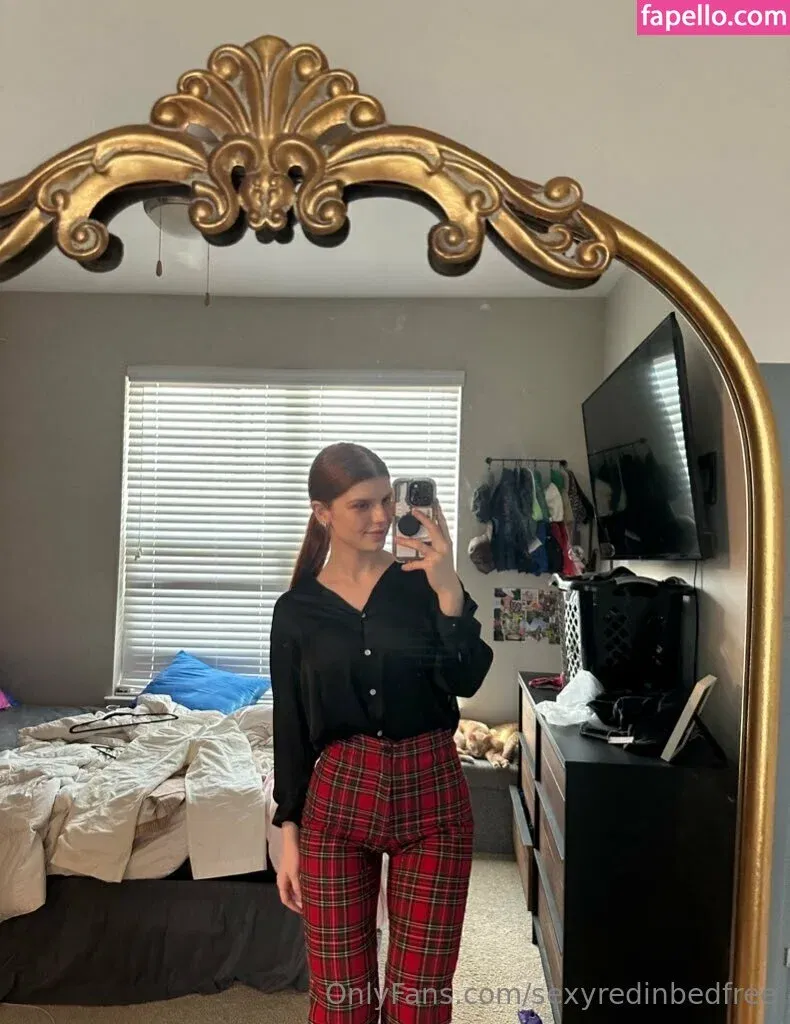 sexyredinbedfree Onlyfans Photo Gallery 