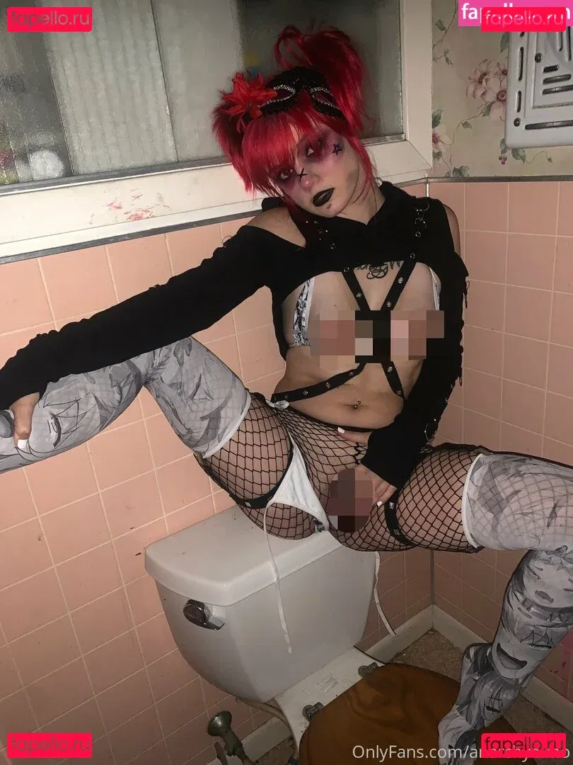 anarchyelmo Onlyfans Photo Gallery 