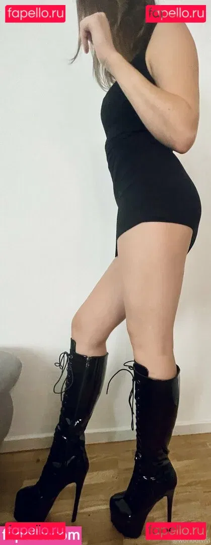 worldofvivi Onlyfans Photo Gallery 