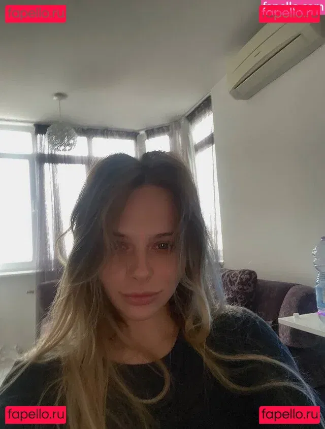 Mihalina Novakovskaya Onlyfans Photo Gallery 