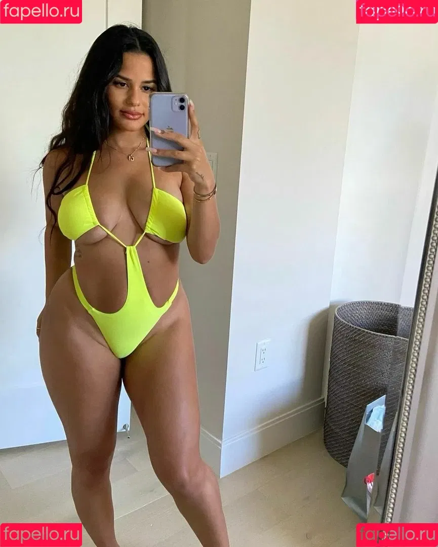 Katya Elise Henry Onlyfans Photo Gallery 