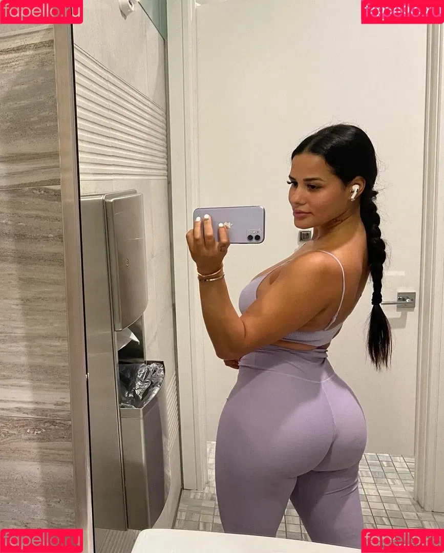 Katya Elise Henry Onlyfans Photo Gallery 