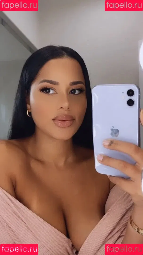 Katya Elise Henry Onlyfans Photo Gallery 