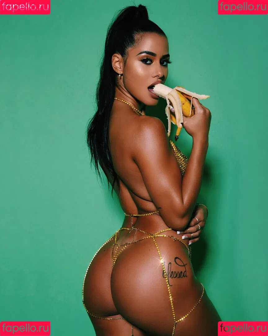Katya Elise Henry Onlyfans Photo Gallery 