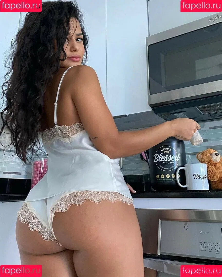 Katya Elise Henry Onlyfans Photo Gallery 