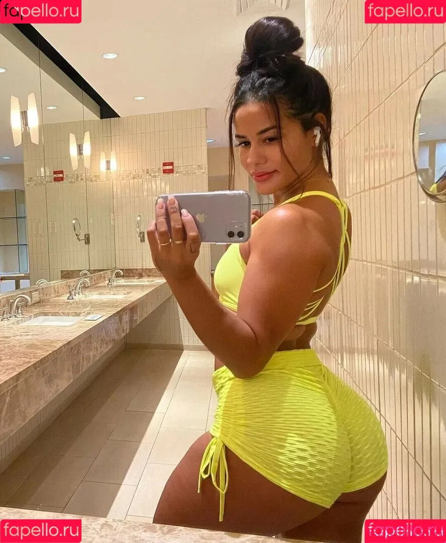 Katya Elise Henry Onlyfans Photo Gallery 
