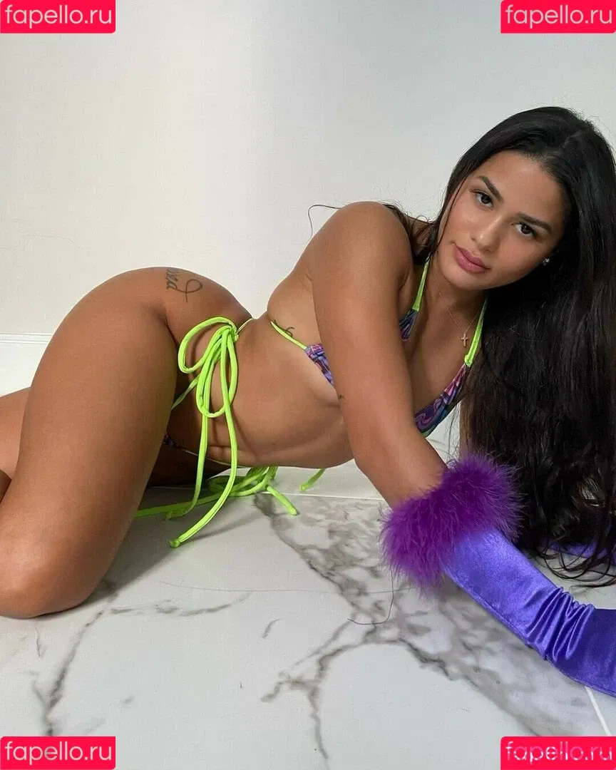 Katya Elise Henry Onlyfans Photo Gallery 