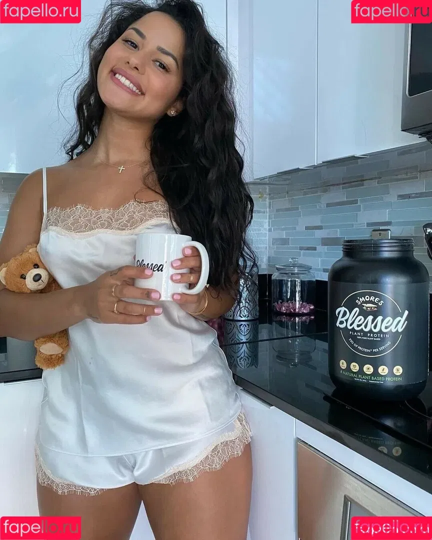 Katya Elise Henry Onlyfans Photo Gallery 