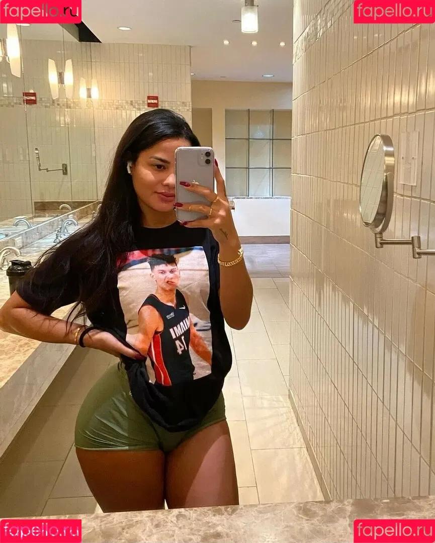 Katya Elise Henry Onlyfans Photo Gallery 
