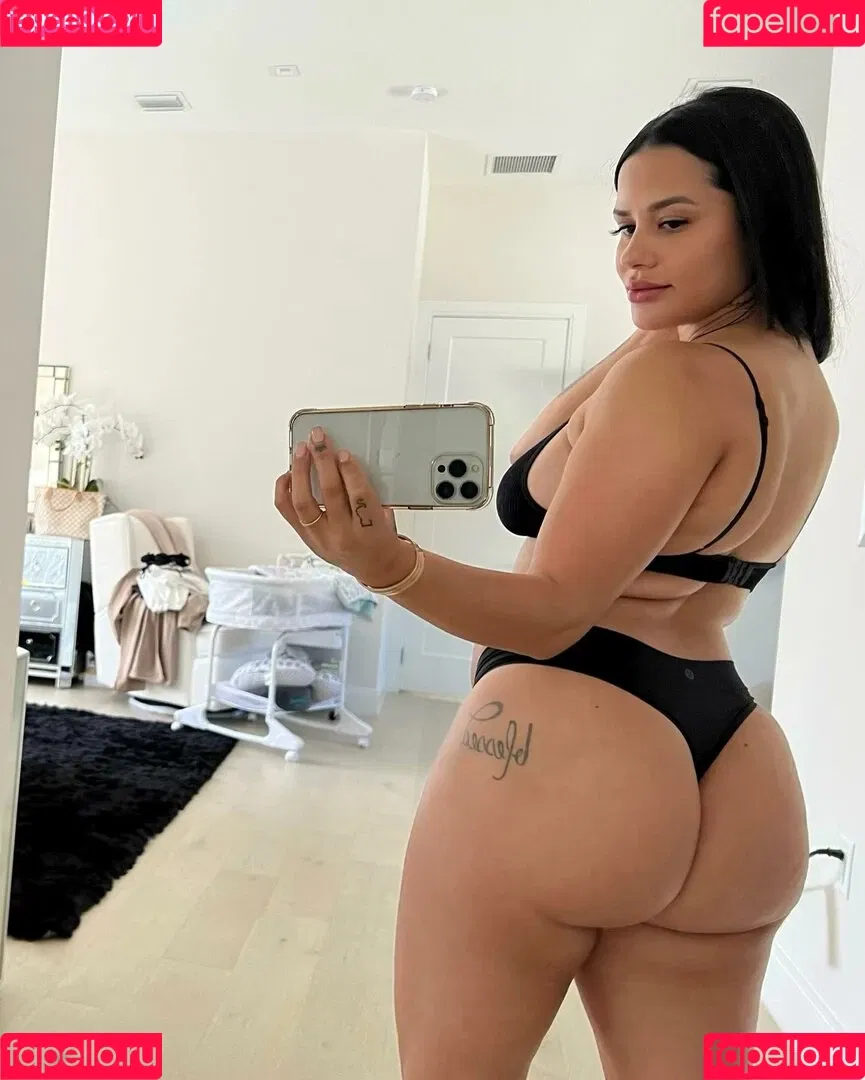 Katya Elise Henry Onlyfans Photo Gallery 