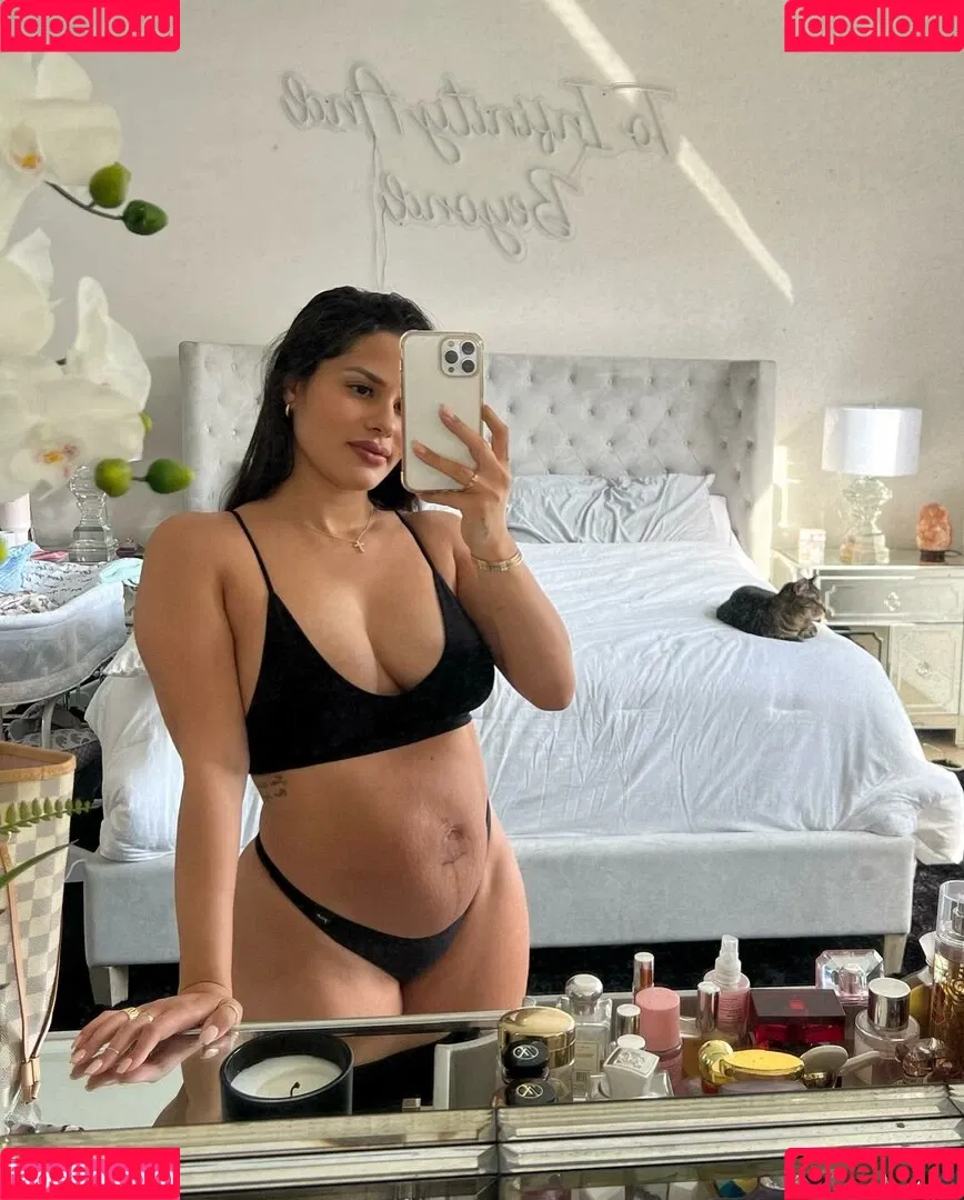 Katya Elise Henry Onlyfans Photo Gallery 