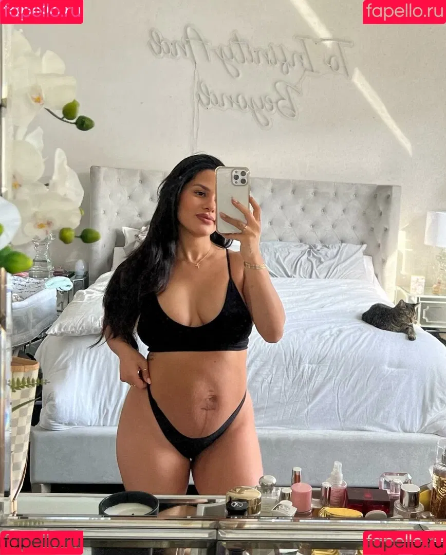 Katya Elise Henry Onlyfans Photo Gallery 