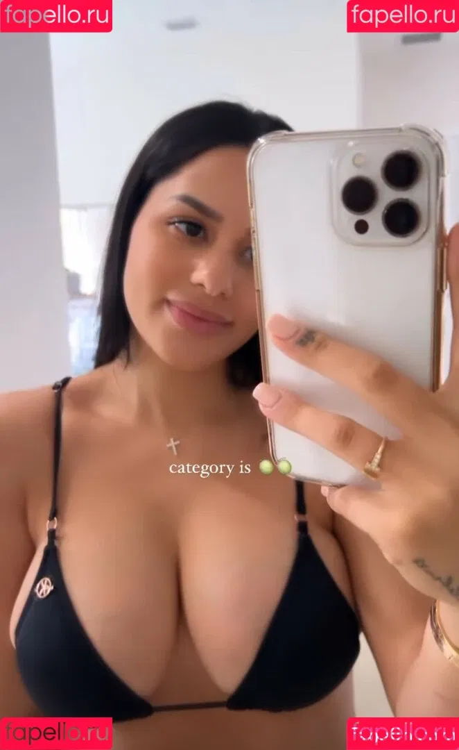 Katya Elise Henry Onlyfans Photo Gallery 