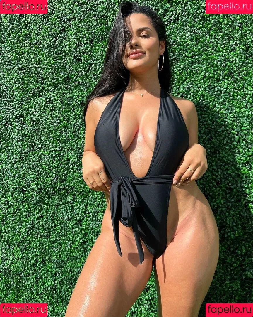 Katya Elise Henry Onlyfans Photo Gallery 