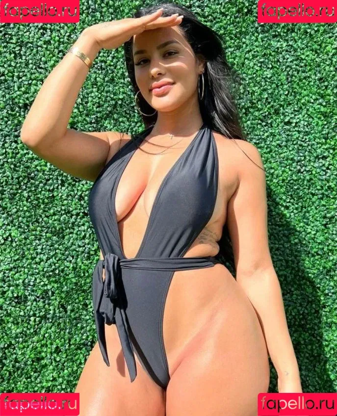 Katya Elise Henry Onlyfans Photo Gallery 