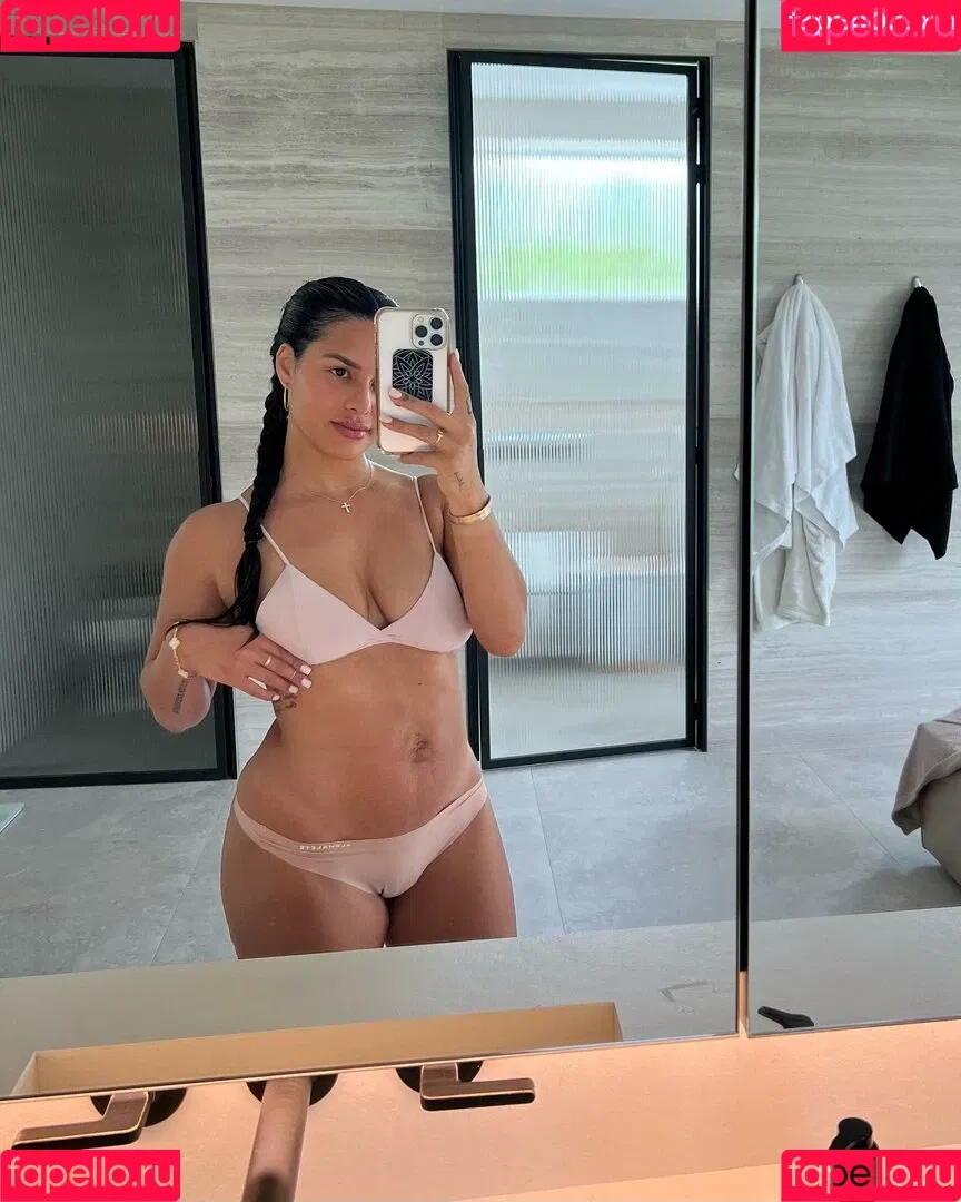 Katya Elise Henry Onlyfans Photo Gallery 
