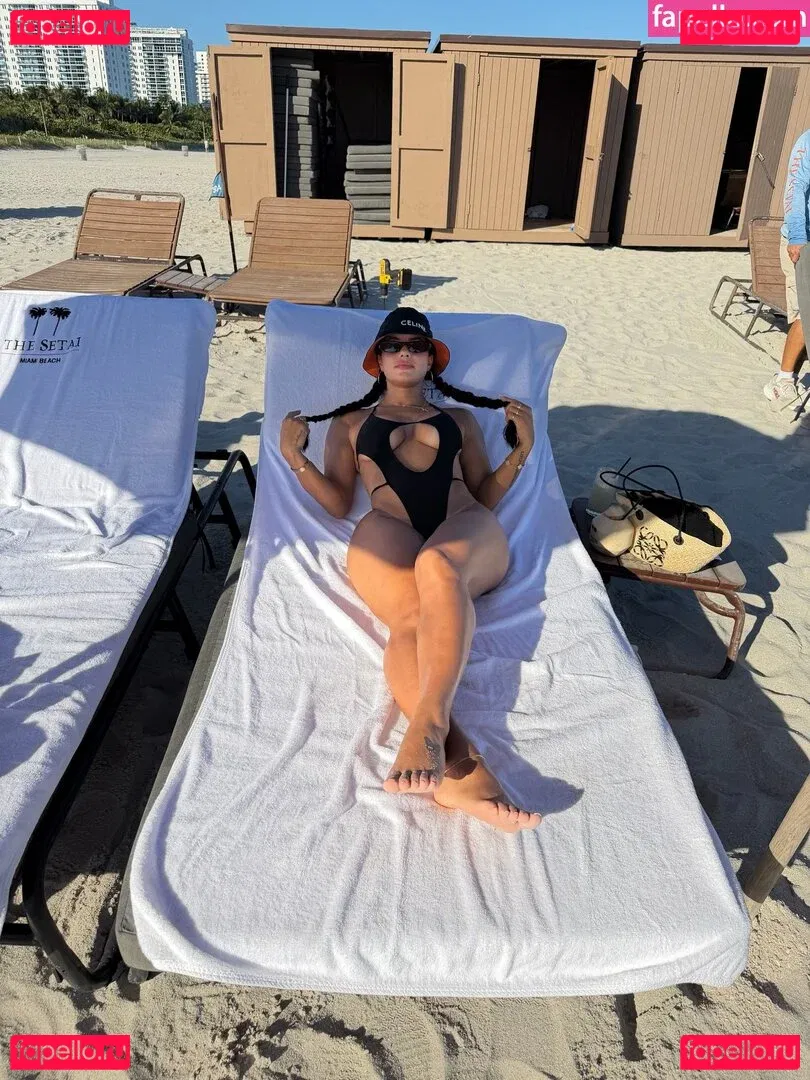 Katya Elise Henry Onlyfans Photo Gallery 