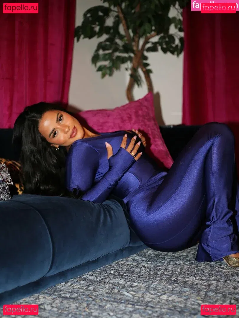 Katya Elise Henry Onlyfans Photo Gallery 