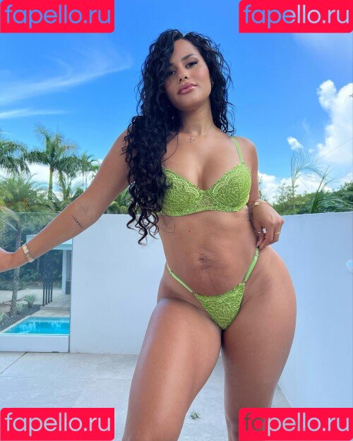 Katya Elise Henry Onlyfans Photo Gallery 