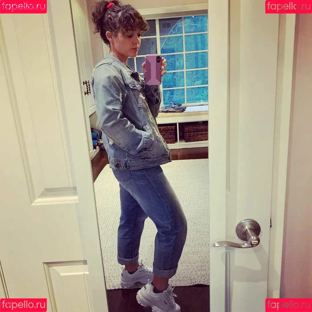 Natalie Gold Onlyfans Photo Gallery 