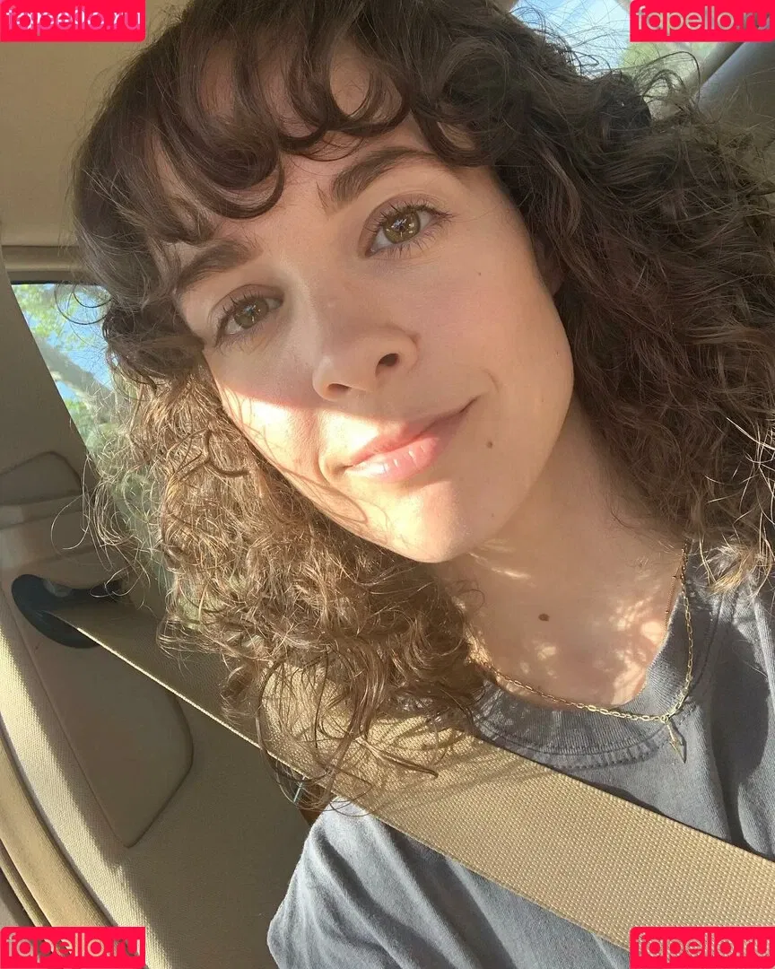 Natalie Gold Onlyfans Photo Gallery 