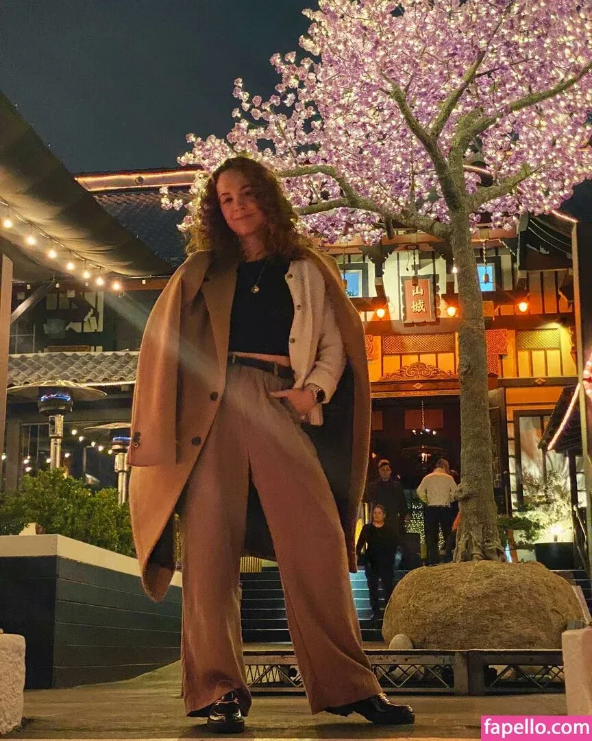 Natalie Gold Onlyfans Photo Gallery 