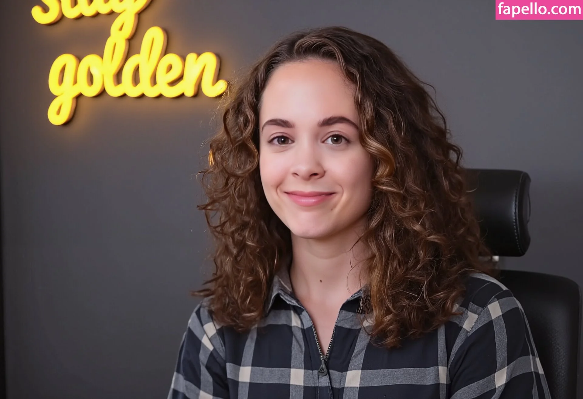 Natalie Gold Onlyfans Photo Gallery 