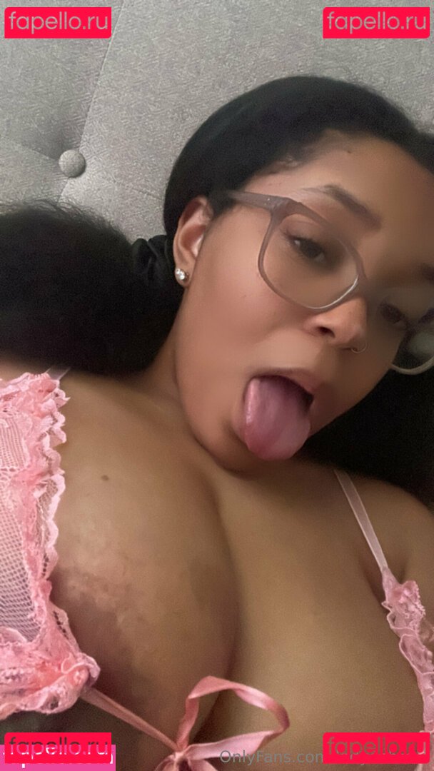 ladyeebfree Nude Onlyfans Photo 21