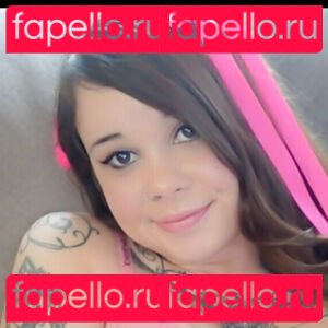 Cleaning Mommy Nude Onlyfans Photo 21