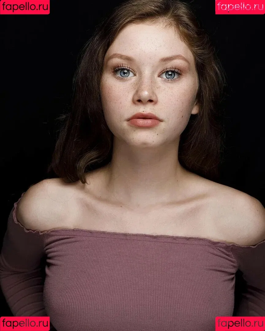 Lily-Ana Alexander Onlyfans Photo Gallery 
