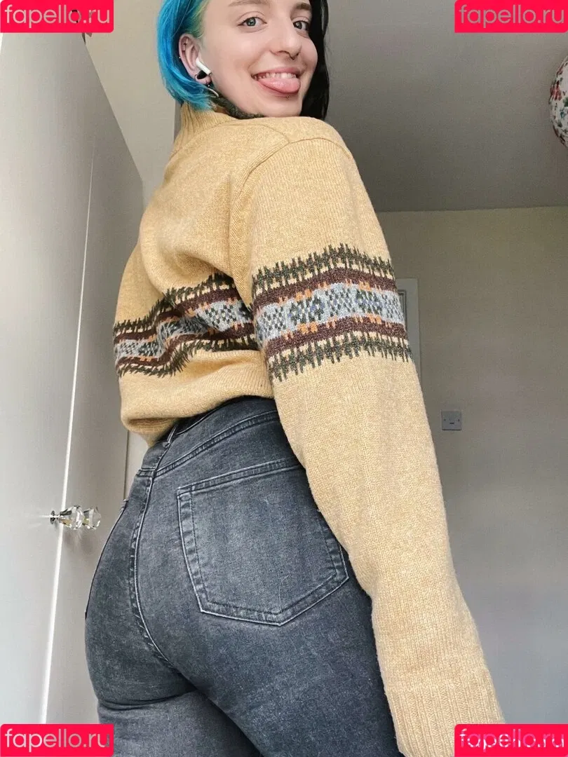 Phoebe_mae Onlyfans Photo Gallery 