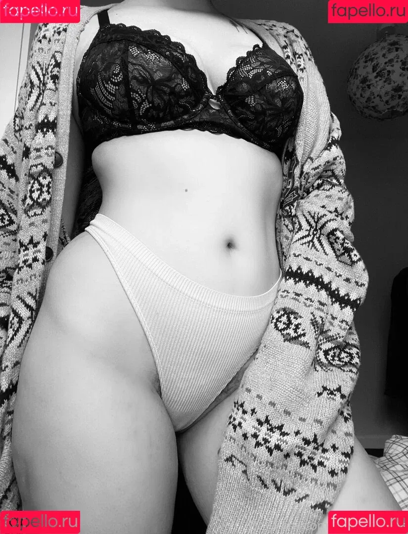 Phoebe_mae Onlyfans Photo Gallery 