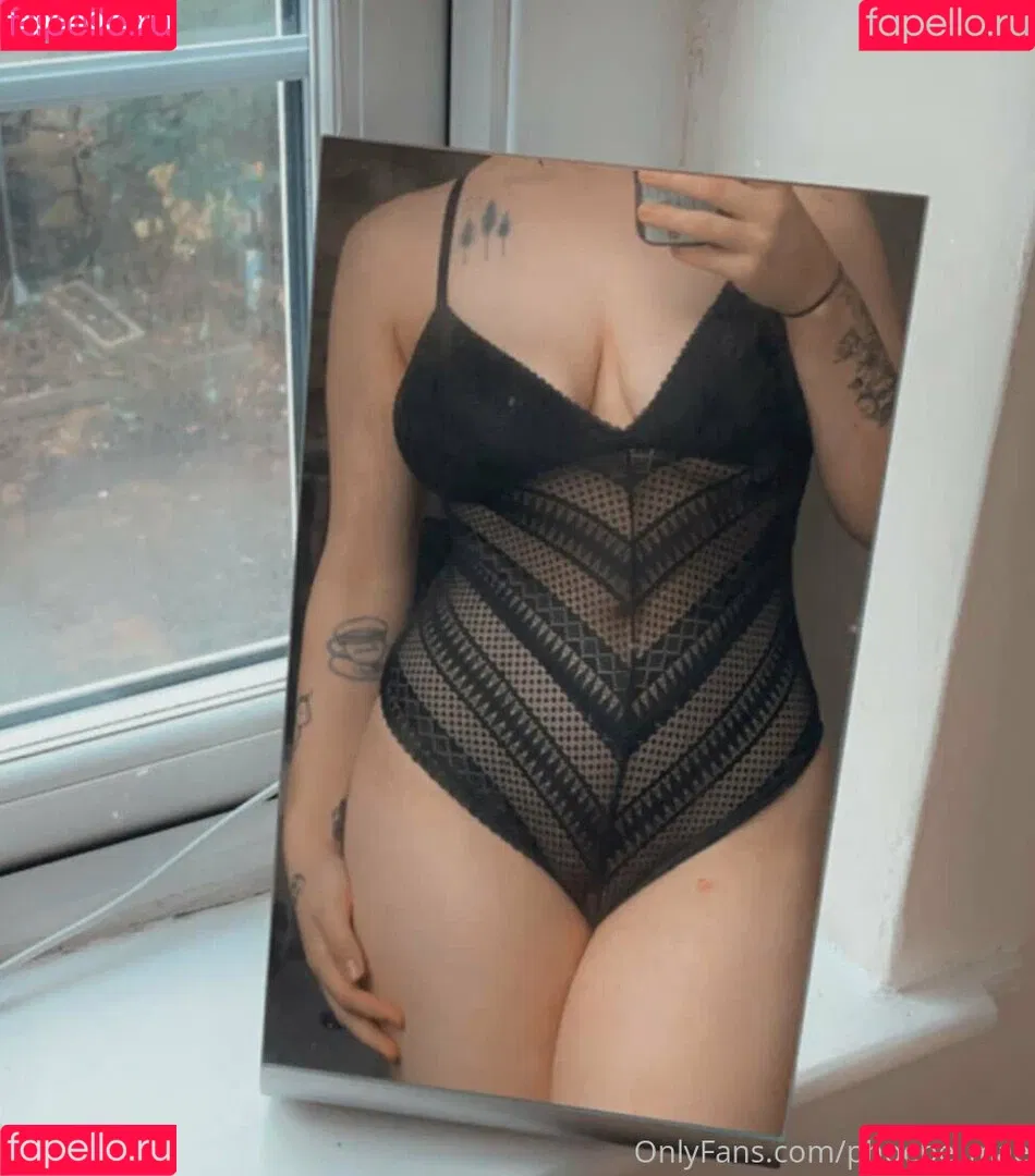 Phoebe_mae Onlyfans Photo Gallery 