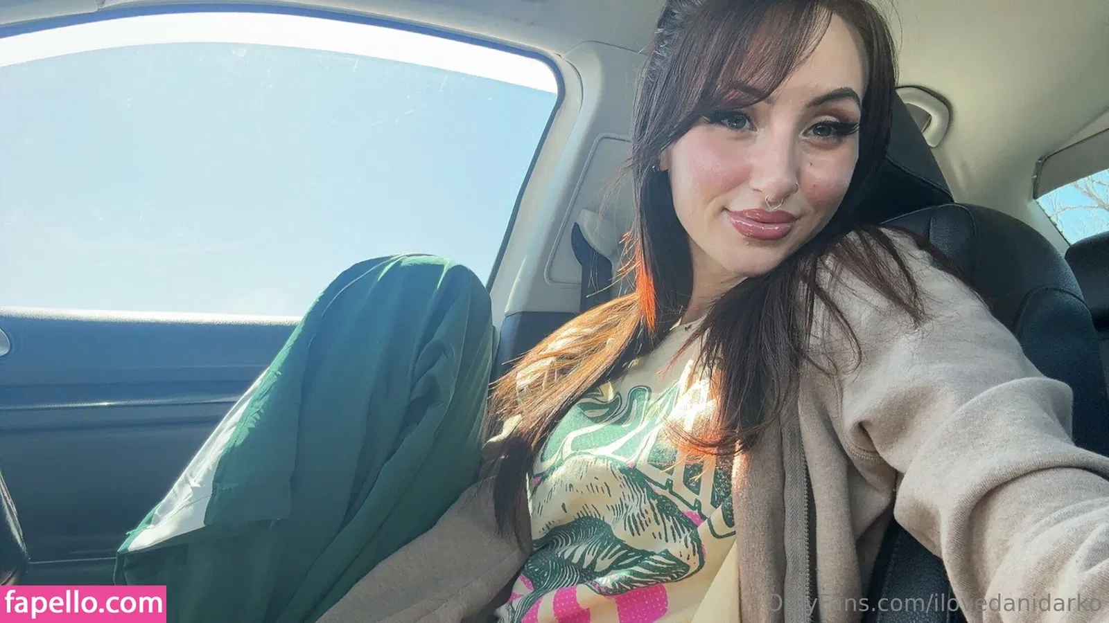 ilovedanidarko Onlyfans Photo Gallery 