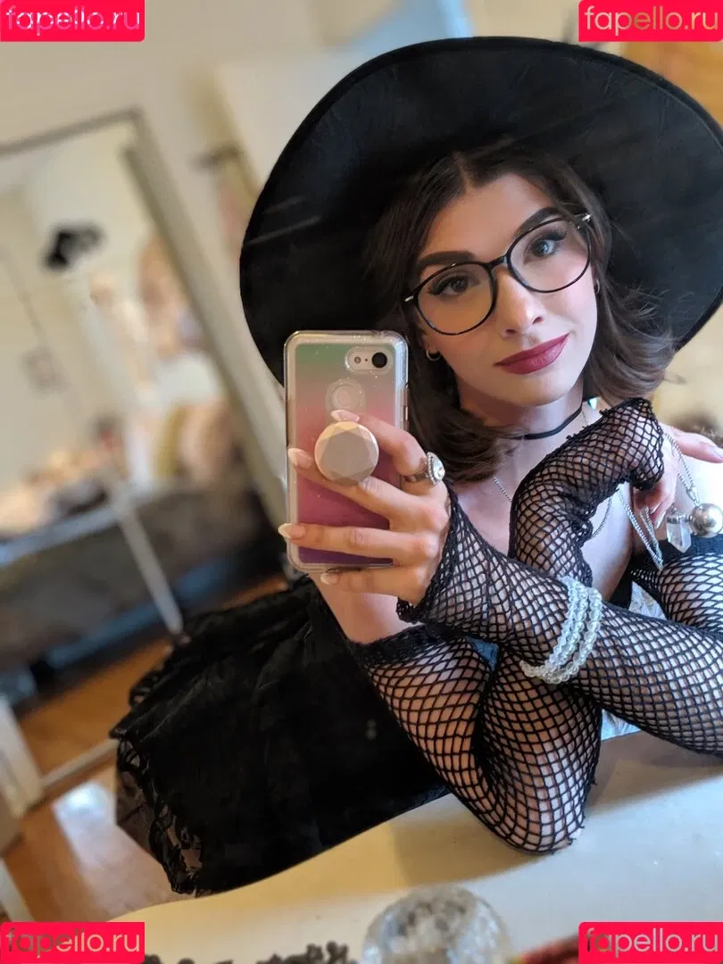 InvaderVie Onlyfans Photo Gallery 