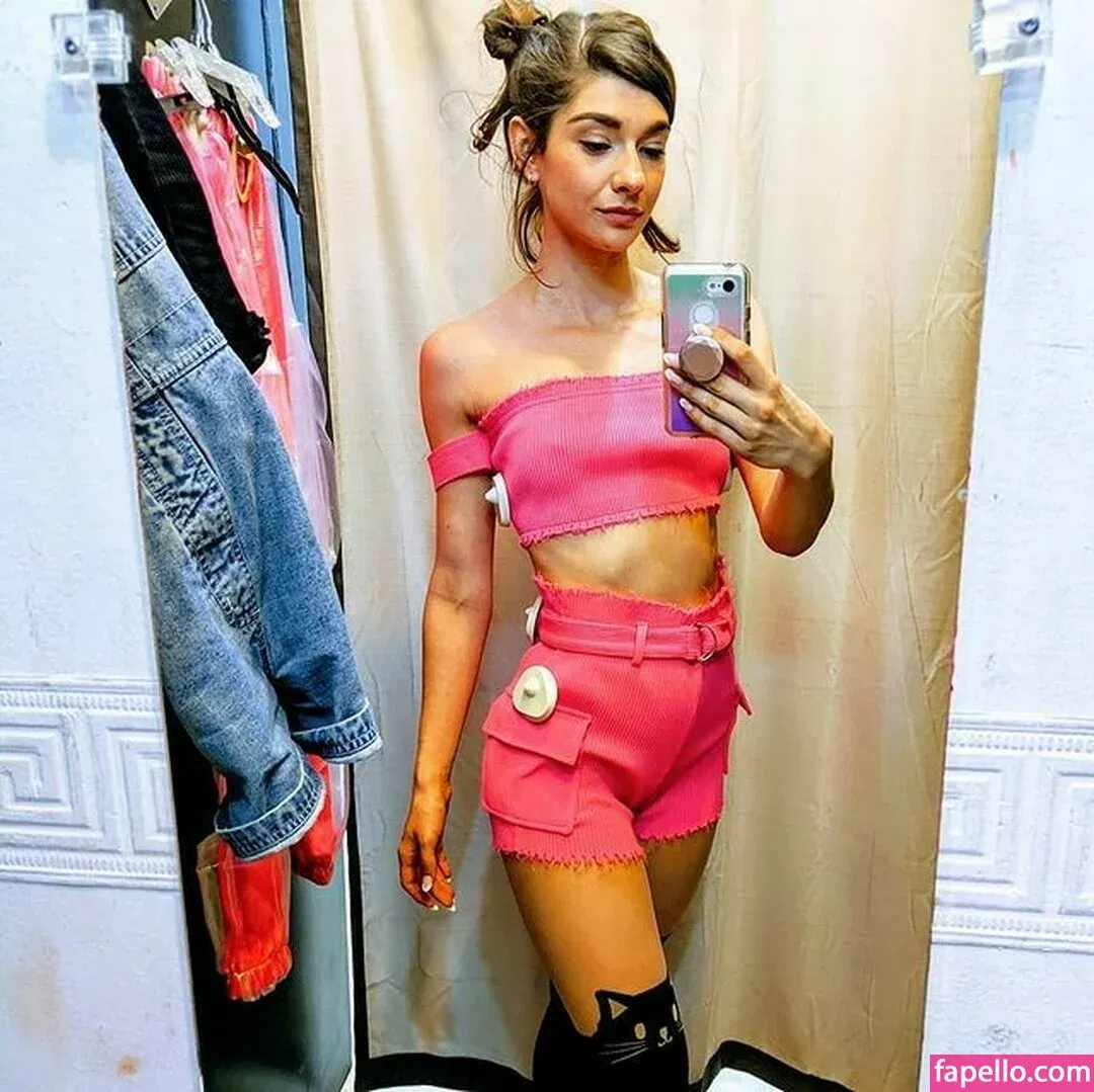 InvaderVie Onlyfans Photo Gallery 