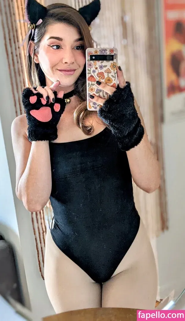 InvaderVie Onlyfans Photo Gallery 