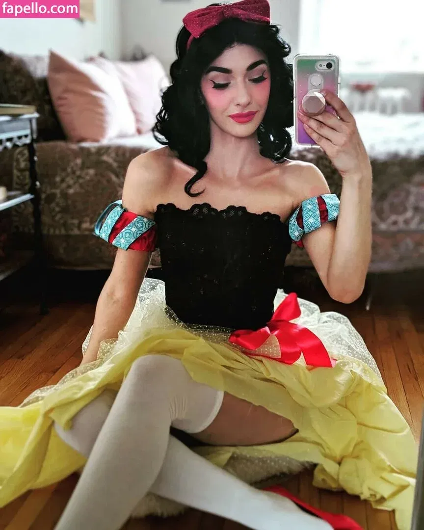 InvaderVie Onlyfans Photo Gallery 