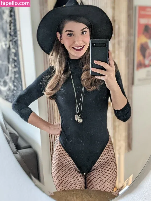 InvaderVie Onlyfans Photo Gallery 