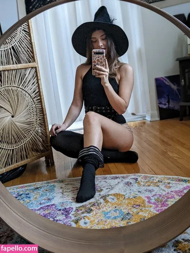 InvaderVie Onlyfans Photo Gallery 