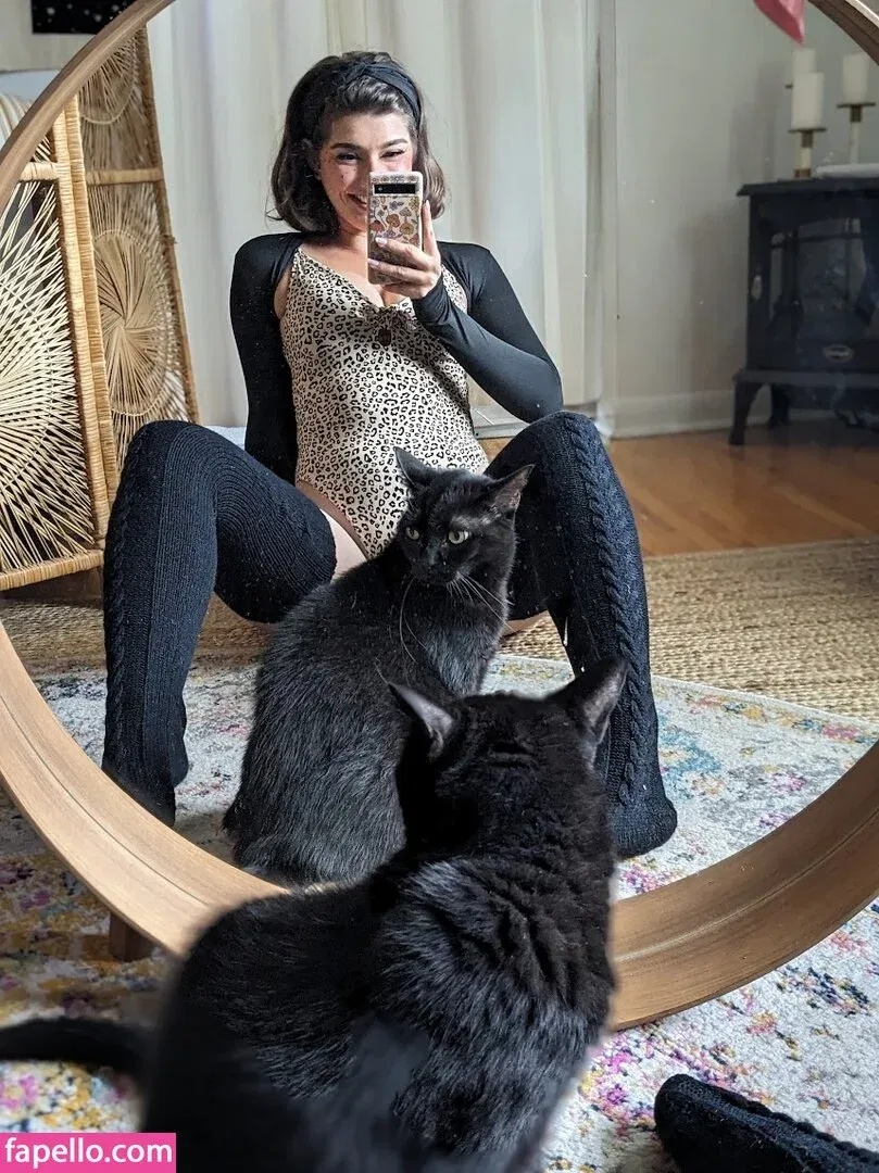 InvaderVie Onlyfans Photo Gallery 