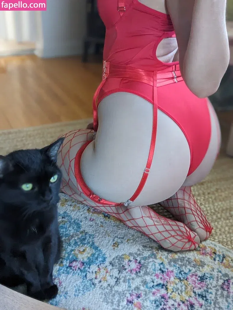 InvaderVie Onlyfans Photo Gallery 