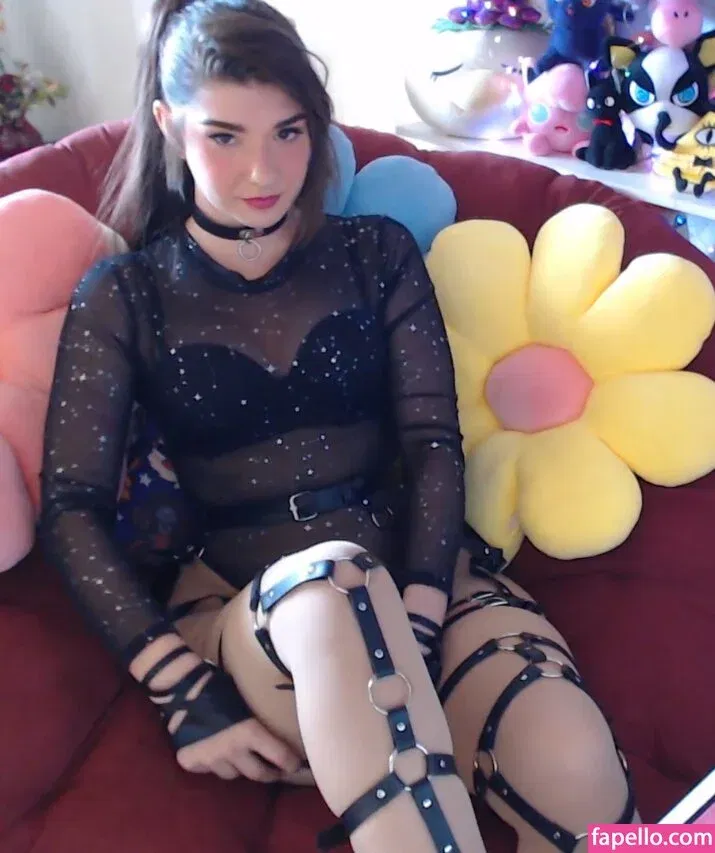 InvaderVie Onlyfans Photo Gallery 