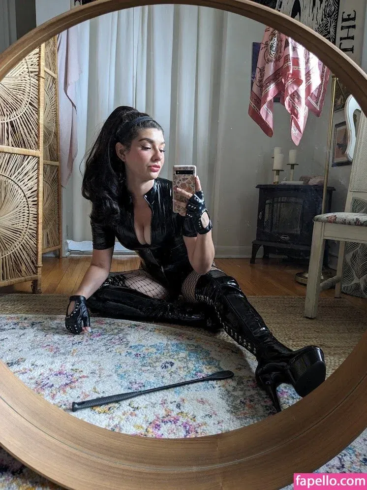 InvaderVie Onlyfans Photo Gallery 