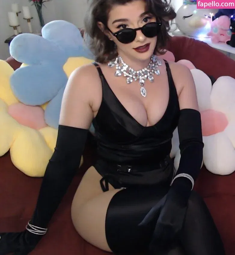 InvaderVie Onlyfans Photo Gallery 