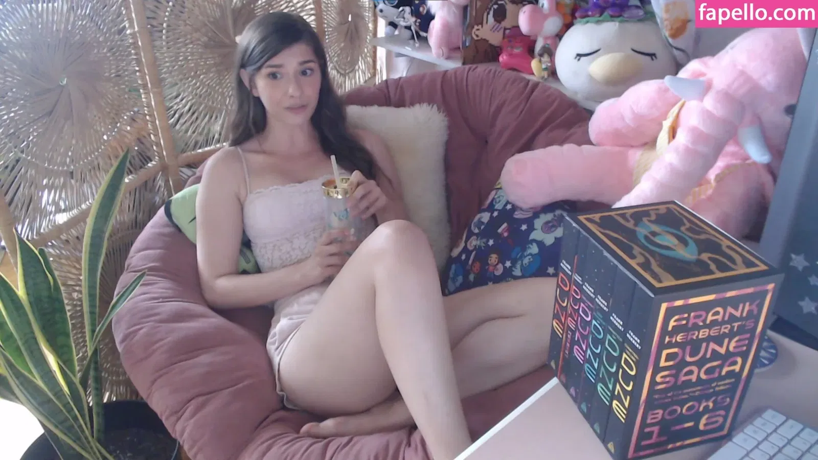 InvaderVie Onlyfans Photo Gallery 