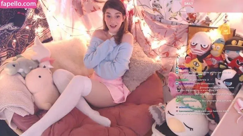 InvaderVie Onlyfans Photo Gallery 