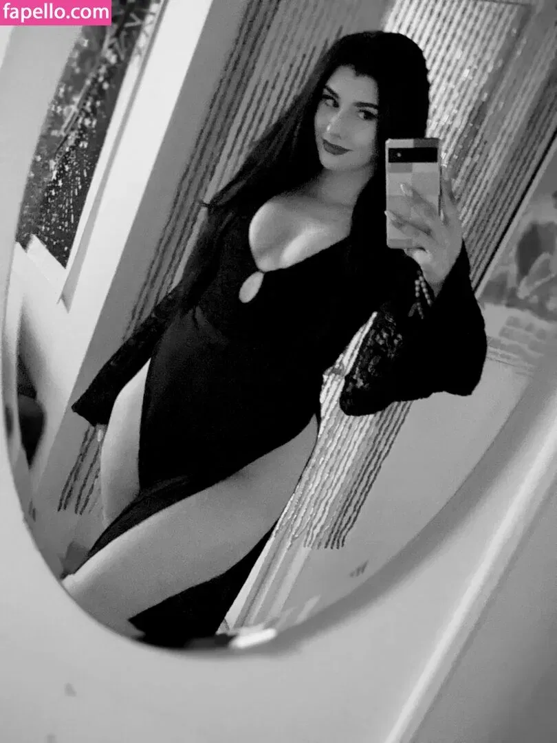 InvaderVie Onlyfans Photo Gallery 