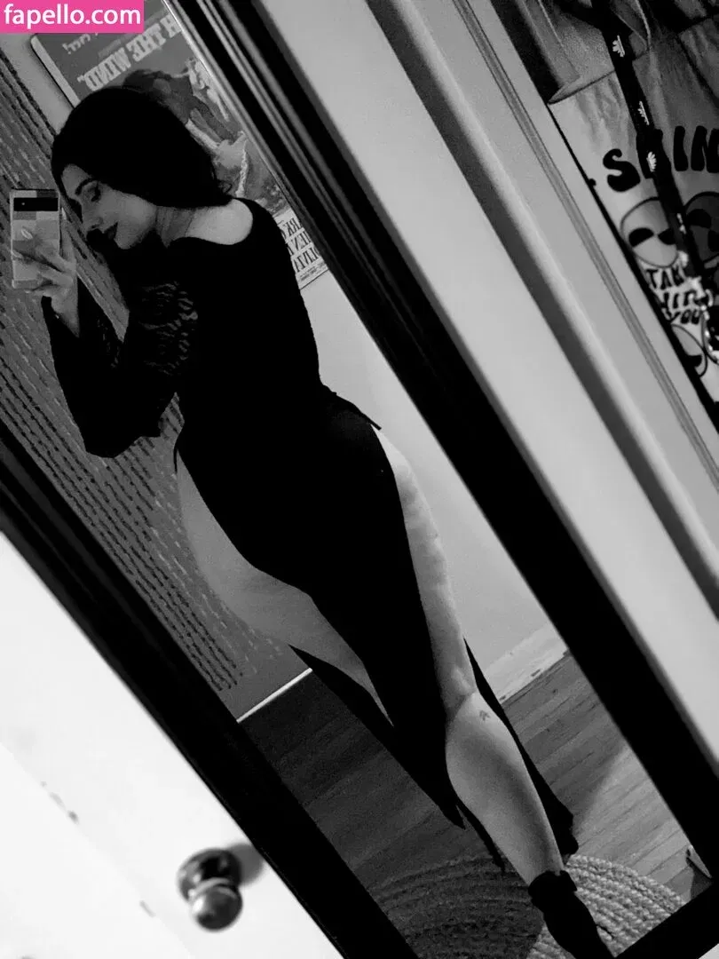 InvaderVie Onlyfans Photo Gallery 